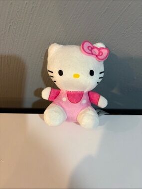 Micro Teenies Hello Kitty and Friends 3 inch plush